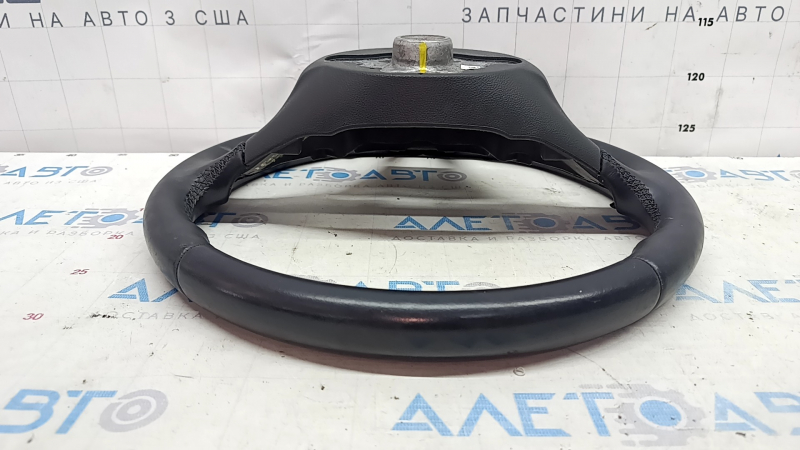 VW Jetta 19-23 black leather steering wheel, no buttons or trim, scratches
