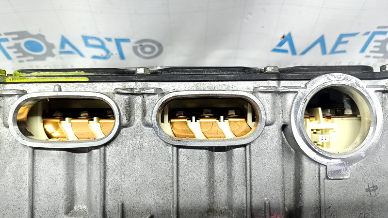 The Toyota Prius V 12-17 inverter has dented tubes.