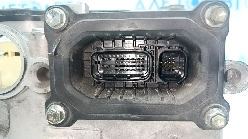 The Toyota Prius V 12-17 inverter has dented tubes.