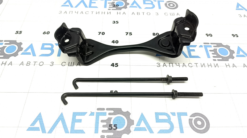 Nissan Rogue 19-20 Battery Mount (3 parts)