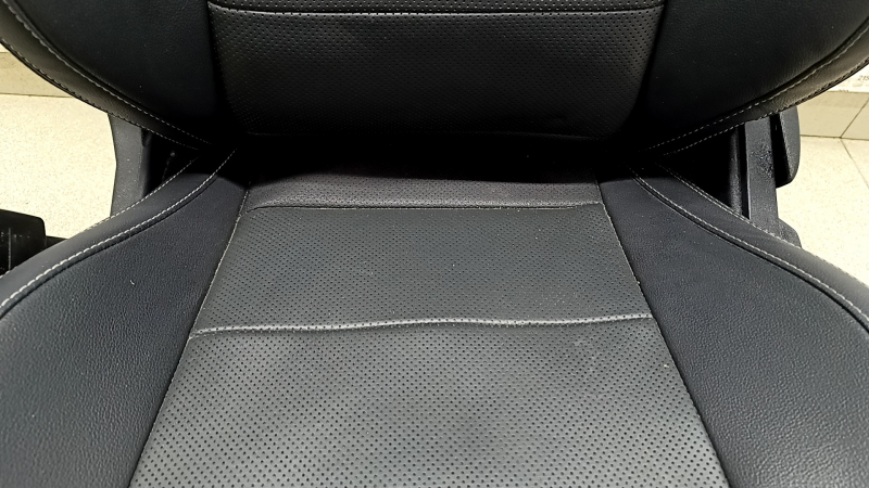 Ford Mustang mk6 15-23 driver's seat with airbag, electric + mechanical, coupe, black, leather, perforated, heated, blown, water damaged, motors not working, needs cleaning