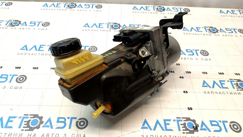 Nissan Pathfinder 13-16 electric power steering pump, does not pump to spare parts