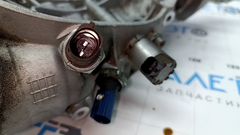 Audi Q3 83A 19-25 2.0T oil filter housing with cover and sensors