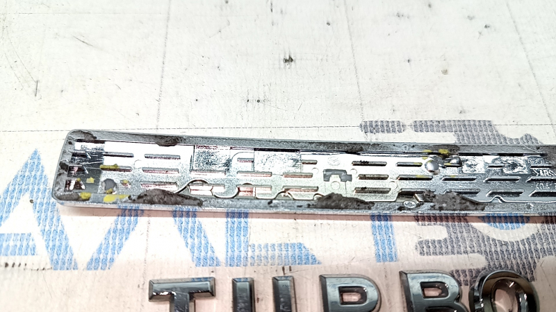 Mazda CX-5 2022-25 trunk door SKYACTIV G TURBO emblem with broken guides