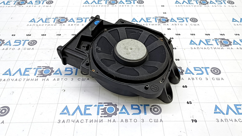 Right subwoofer BMW X1 F48 16-22 Hi-Fi, water contact, working