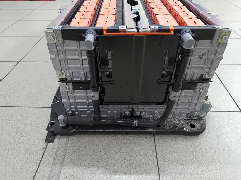 Ford Fusion mk5 13-20 plug-in 7.6 kWh, 102 kV, 296 V battery assembly