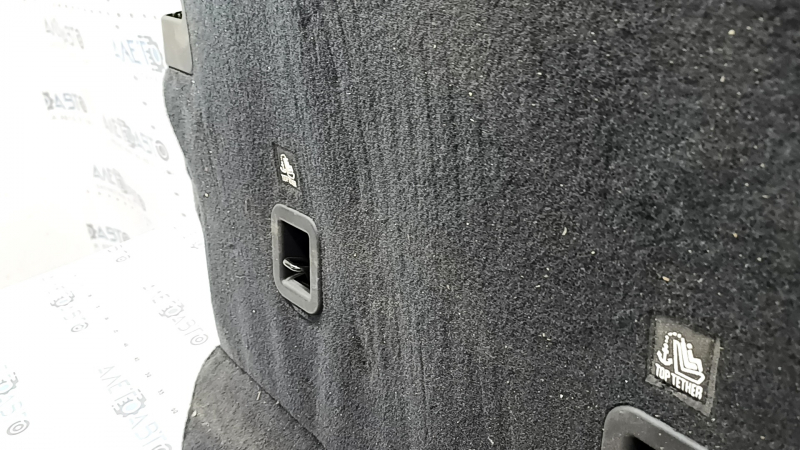 Left rear seat backrest for Jeep Cherokee KL 19 - black leather, with armrest, perforation, dented, dents on the back, broken trim