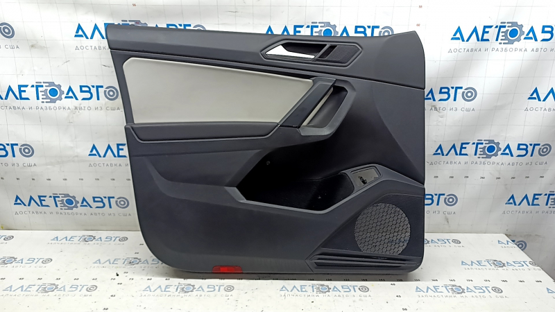 Black front left door panel for a VW Tiguan 18-20, with a buzzer, leather armrest, gray leather insert, with a handle, scratches