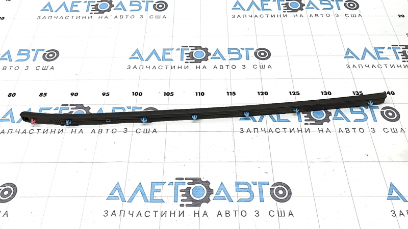 Rear right side door seal for Jeep Grand Cherokee WL 21-25 rear