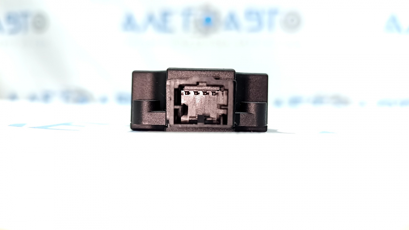 Actuator motor for heater ventilation on a Jeep Grand Cherokee WL 21-25