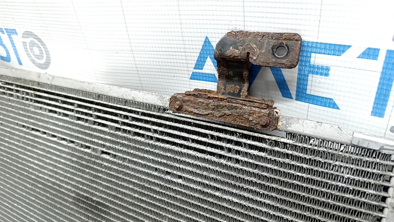 Subaru Outback 15-19 air conditioner condenser radiator honeycombs crumbled, rusty fasteners