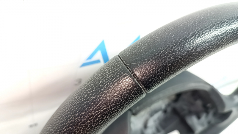 BMW 3 F30 12-18 black leather steering wheel, unheated, scratches