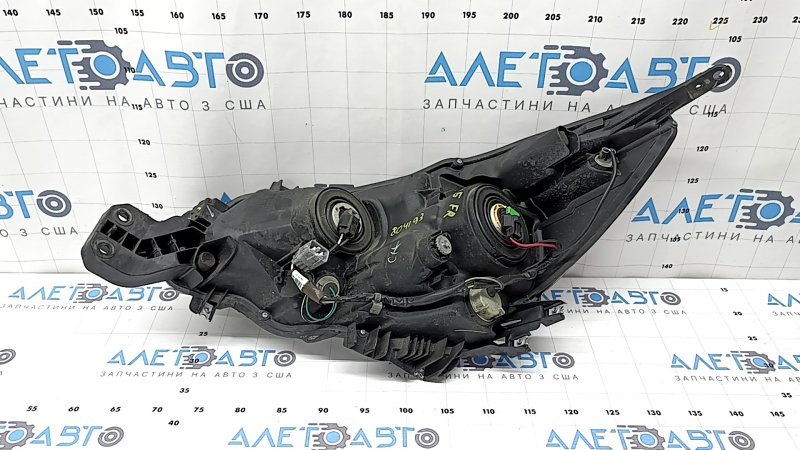 Right front headlight for a Subaru Outback 2015-2017, halogen, dark, polishable