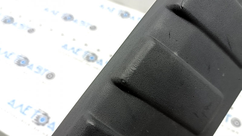 Subaru Outback 15-17 rear bumper trim, scratches and texture