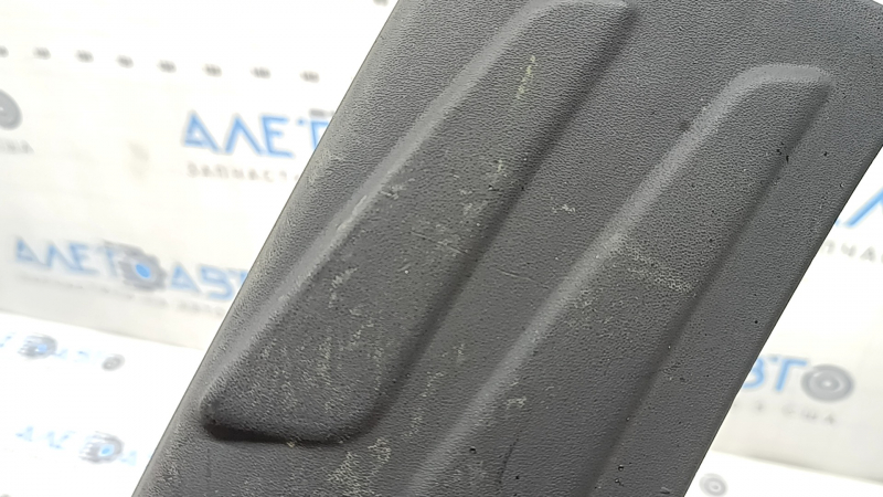 Subaru Outback 15-17 rear bumper trim, scratches and texture