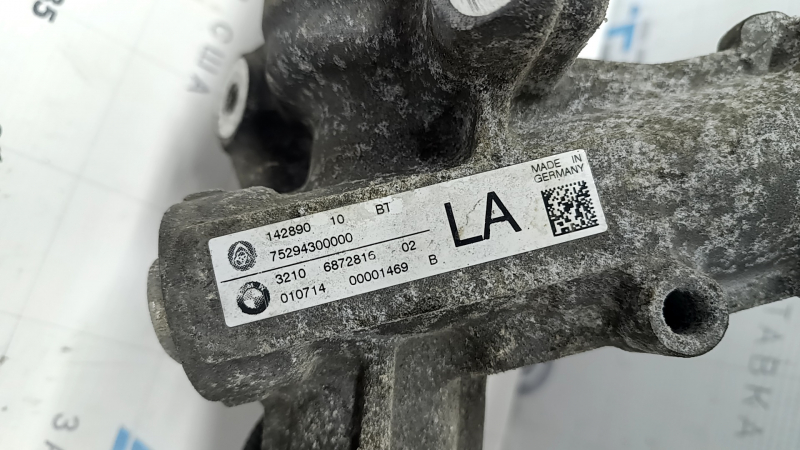BMW X5 F15 14-18 Power Steering Rack, Without Tie Rods, Contact with Water, Rusty, Rusty Shaft