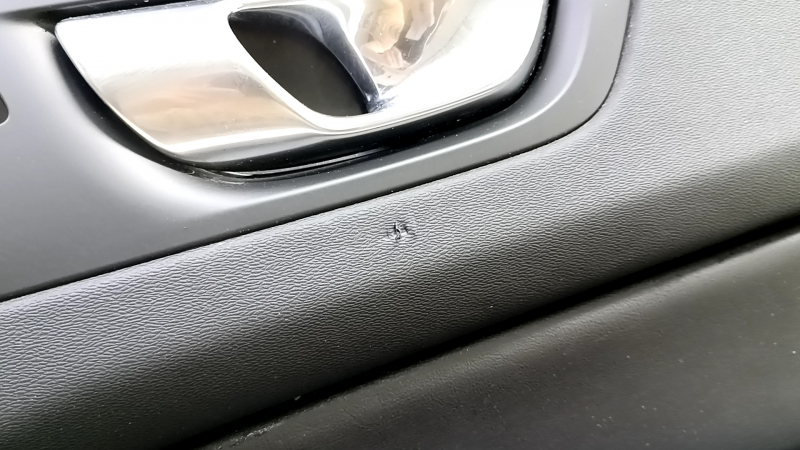 Black door panel, rear right, Volvo XC60 18-25, armrest, black Nappa leather, Bowers & Wilkins, scratches