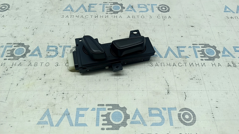 Toyota Venza 21 passenger seat control - black, with buttons, the backrest button does not press