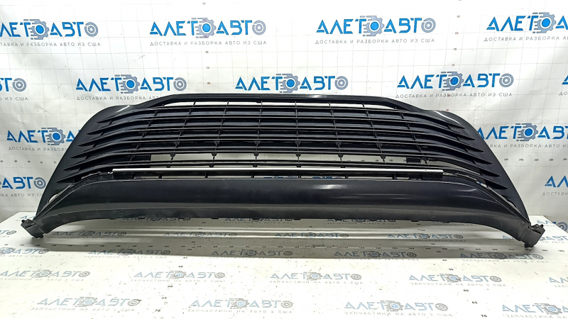 Toyota Highlander 2021-22 XSE front bumper center grille, with molding and fastening, scratches, sand