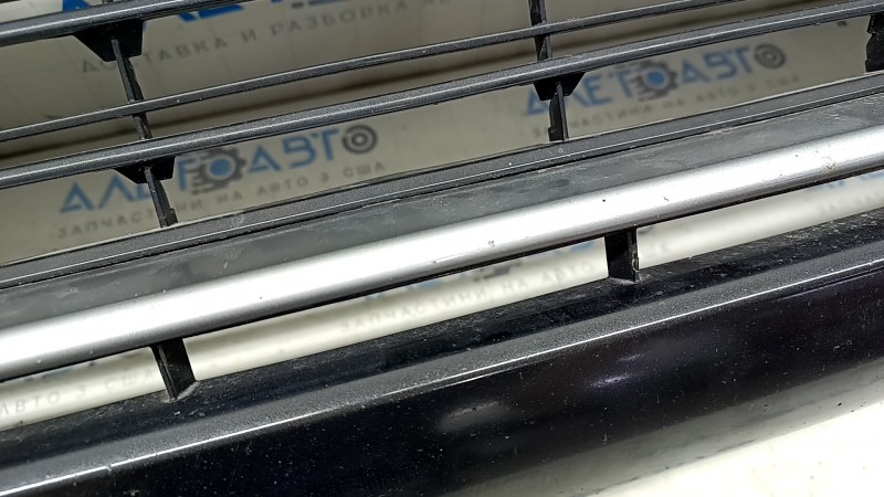 Toyota Highlander 2021-22 XSE front bumper center grille, with molding and fastening, scratches, sand