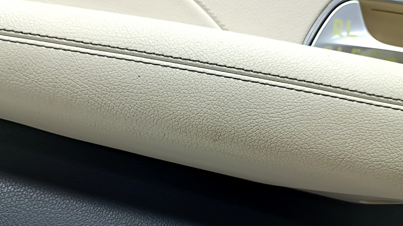 Door trim panel rear left complete Mercedes W167 GLE 350 450 20-23 dark gray, insert and armrest beige leather, molding under dark wood, Burmester, without curtain, scratches, needs cleaning