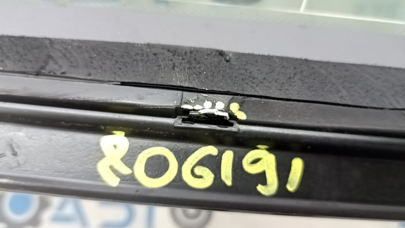 Rear left window, blind glass, Volvo XC60 18-25, without TV tuner, with antenna, tinted, with molding, glossy black, broken fasteners