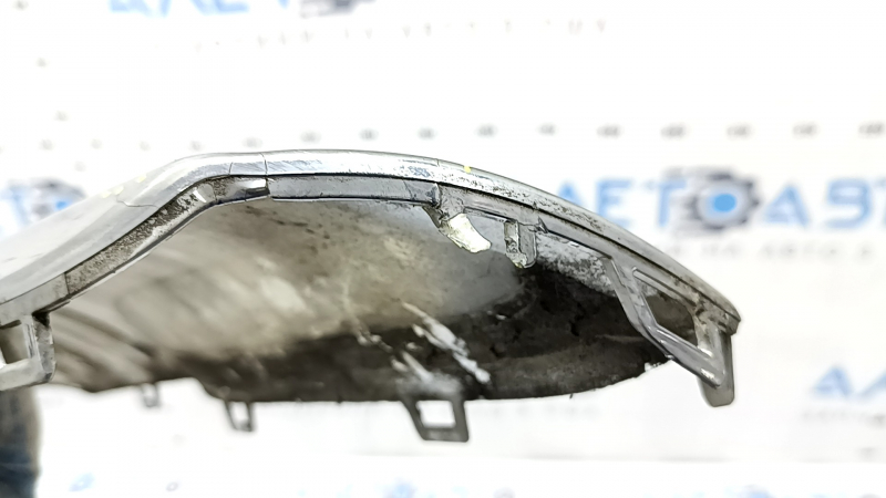 Mercedes W167 GLE 350 450 20-24 rear bumper lip trim, chrome, dent, cracks, broken mount, scratches