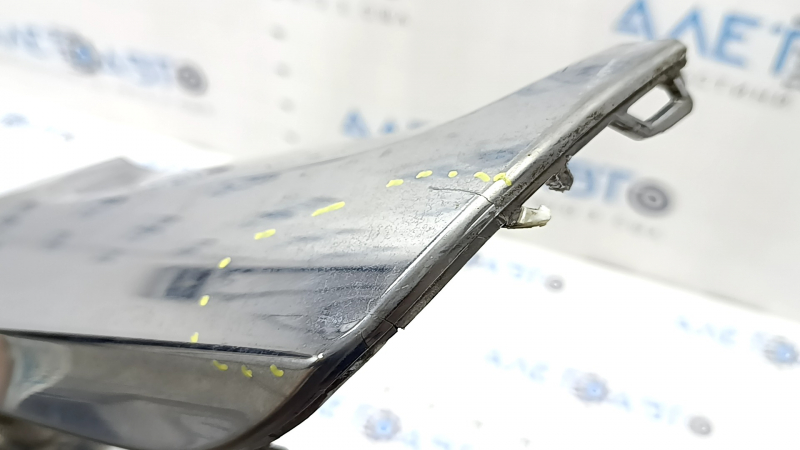 Mercedes W167 GLE 350 450 20-24 rear bumper lip trim, chrome, dent, cracks, broken mount, scratches