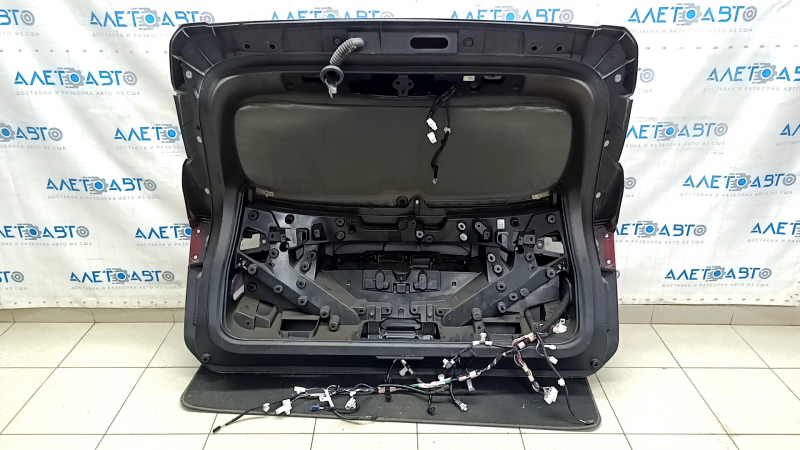 Bare tailgate with glass for Toyota Highlander 20-22, red 3T3, with wiring, soot