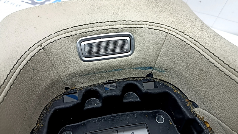 Upper center console trim for Mercedes W167 GLE 350 450 20-23, beige leather with chrome, backlit, worn, needs cleaning, scratches