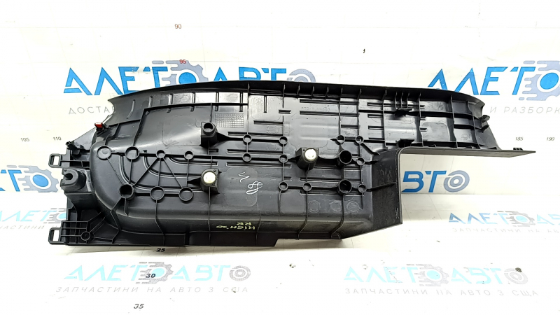 Rear right door sill trim for Toyota Highlander 20-24, black, scratches