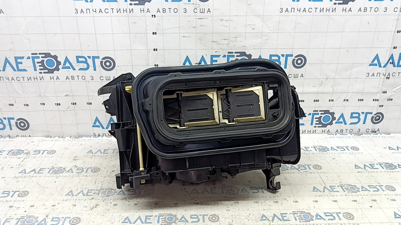 The bare heater housing of the Volvo XC60 18-25