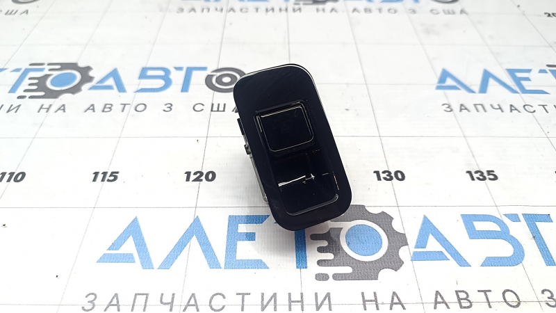 Rear left window lift control for Nissan Ariya 23-25 with glossy black trim
