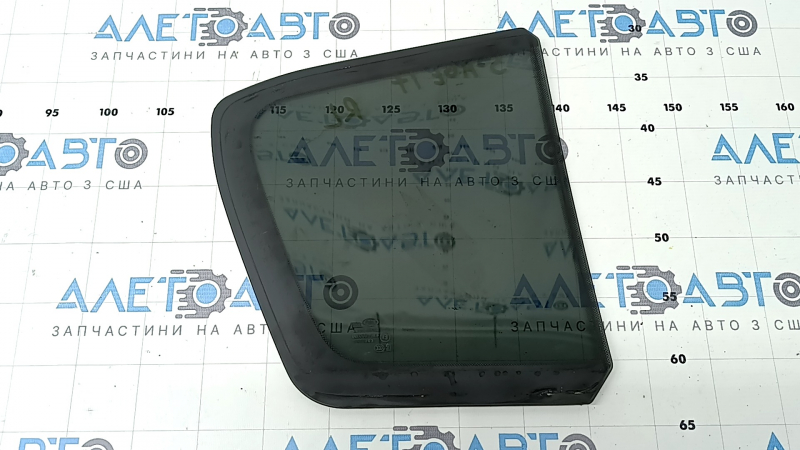 Kia Sportage 17-22mm rear left triangle door glass tinted