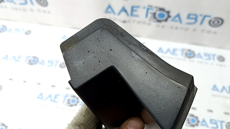 Kia Sportage 17-19 right outer fender light trim, scale