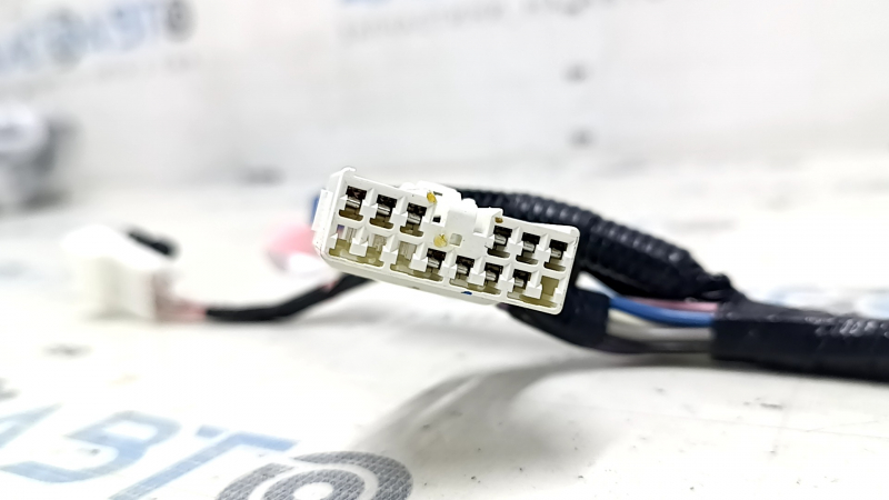 The Lexus NX200t NX300h 15-17 passenger seat wiring is large and the connector is broken.