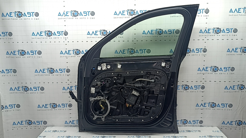 Volvo XC90 16-24 keyless front right door assembly, black 717, dents, bulging chrome on the handle