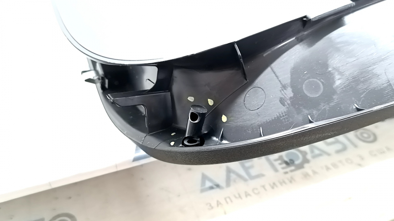 Upper trim of the trunk door of the Audi A5 F5 17-24 5D black, broken guides