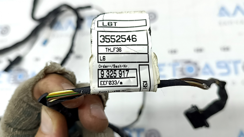 Wiring for the rear right door of a BMW 4 Series F36 15-20 Gran Coupe