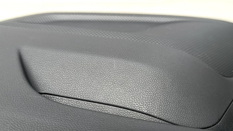 Subaru Forester 19-24 SK front left door panel, black with gray insert, cloth + leather, gray leather armrest, with handle and seal, scratches, dented, needs cleaning