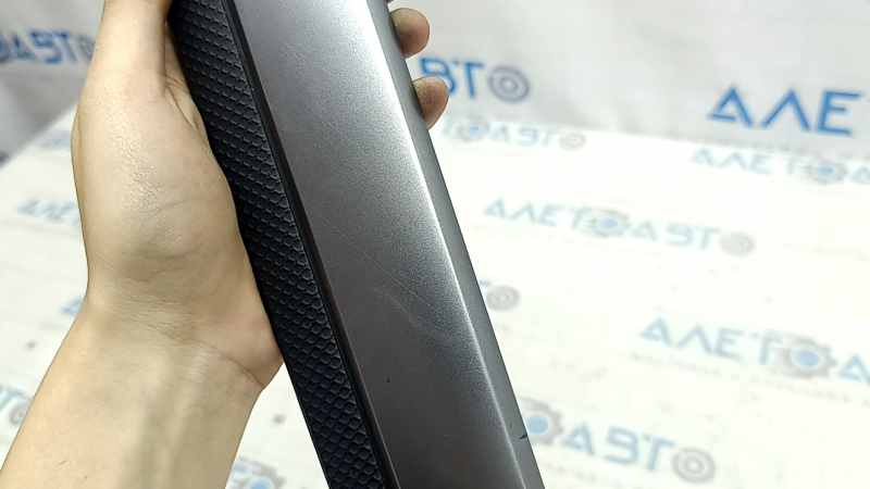 Subaru Forester 19-24 SK right front panel trim, black with gray, scratches
