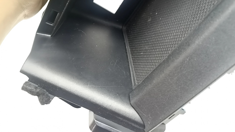 Subaru Forester 19-24 SK center console pocket, black, 2-piece, scratches