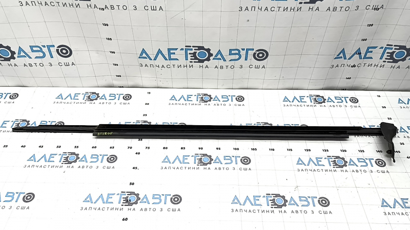 Door-glass molding, central front right, Audi A6 C7 12-18, gloss black, scratches