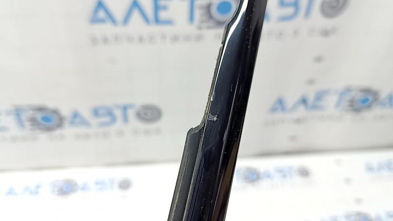 Door-glass molding, central front right, Audi A6 C7 12-18, gloss black, scratches