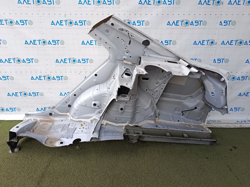 Quarter wing rear right Toyota Camry v50 12-14 usa white 040, sawed off