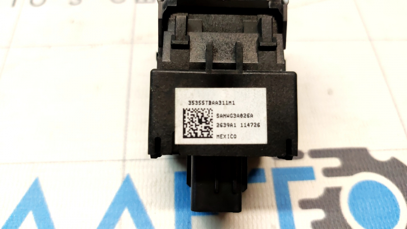 Honda Civic X FC 16-21 Black 12-pin Parking Button