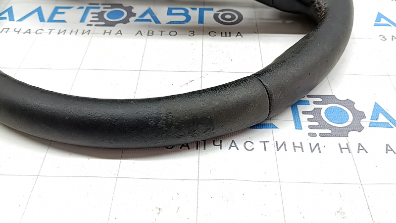 Ford Ecosport 18-20 black leather steering wheel, no buttons, scratches, needs cleaning, swollen lining