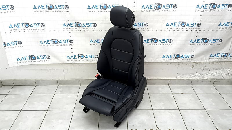 Mercedes GLC 16-22 driver's seat with airbag, electric, heated, memory, black leather, gray stitching, scratches on the lining