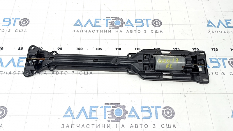 Motor for longitudinal adjustment of the driver's seat BMW 5 G30 17-23 with memory, with a bracket