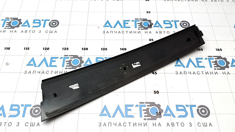 Hyundai Ioniq 5 22-24 black front left side door trim, broken mount